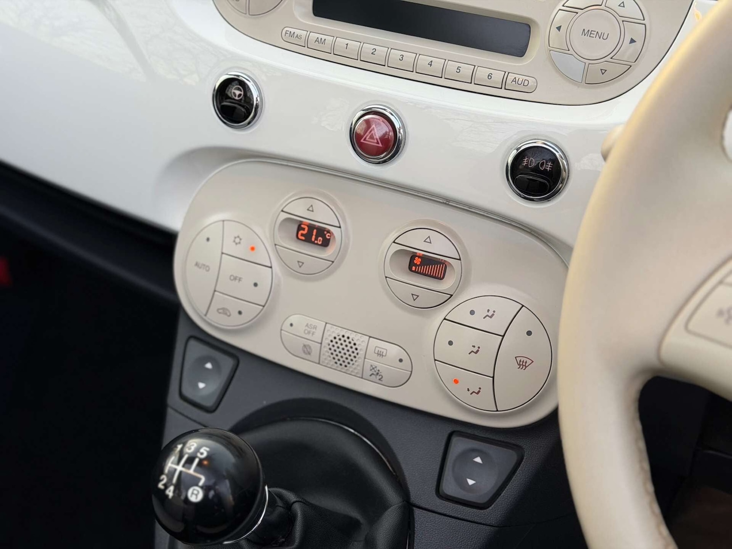 Used Fiat 500 2015 for sale - 77240244: Photo 6