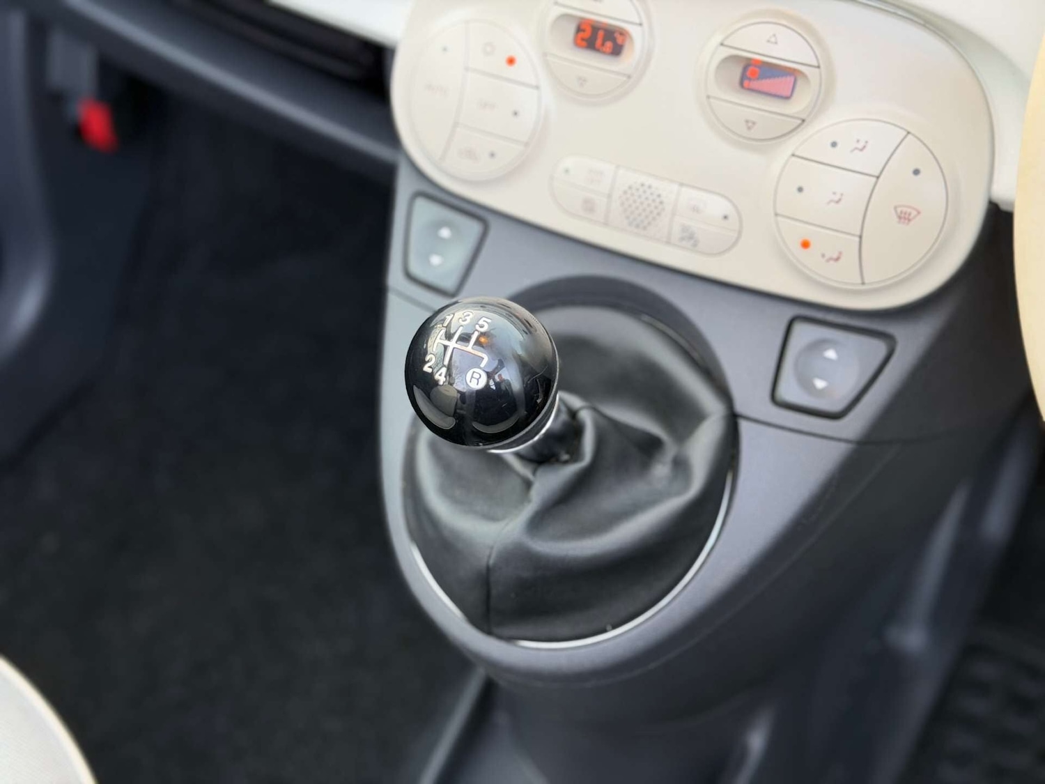 Used Fiat 500 2015 for sale - 77240244: Photo 7