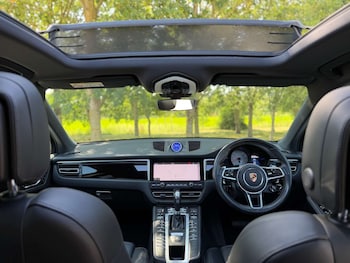 Used Porsche Macan 2020 for sale - 79207309: Photo