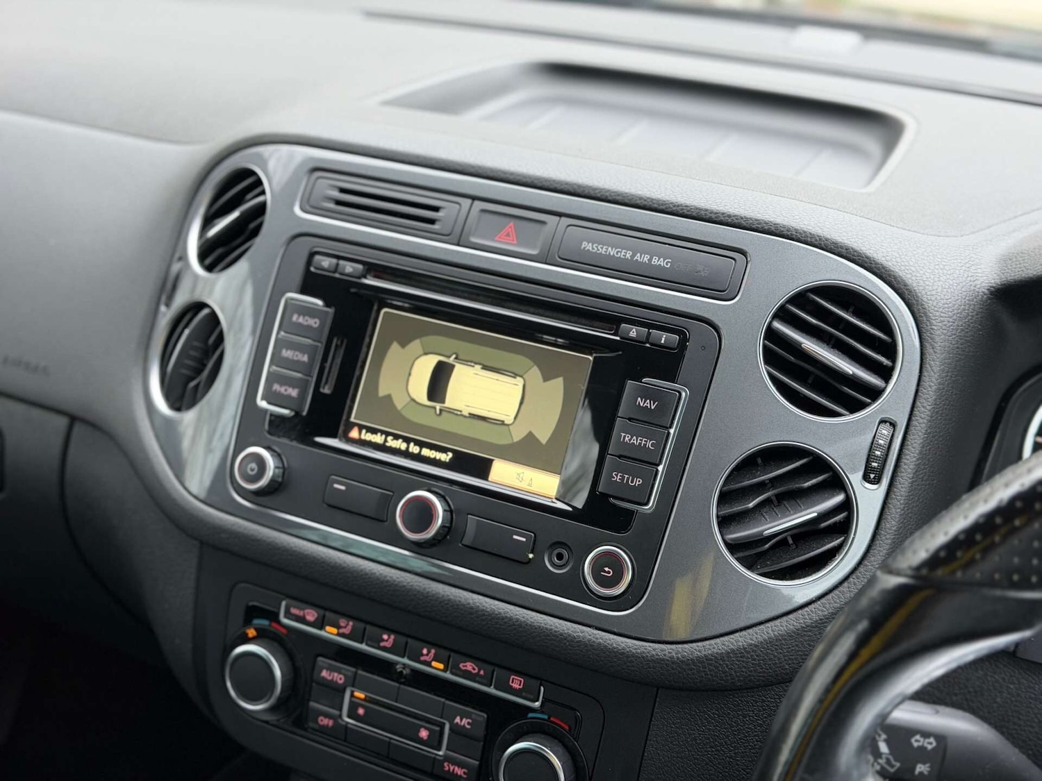 Used Volkswagen Tiguan 2014 for sale - 77533838: Photo 31