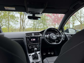 Used Volkswagen Golf 2018 for sale - 78324165: Photo