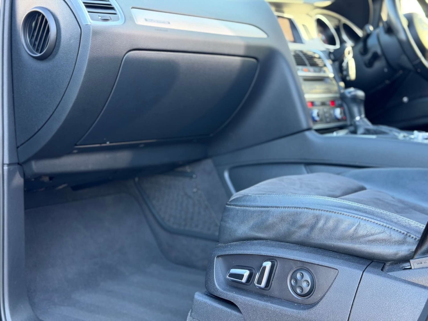 Used Audi Q7 2012 for sale - 77124107: Photo 21