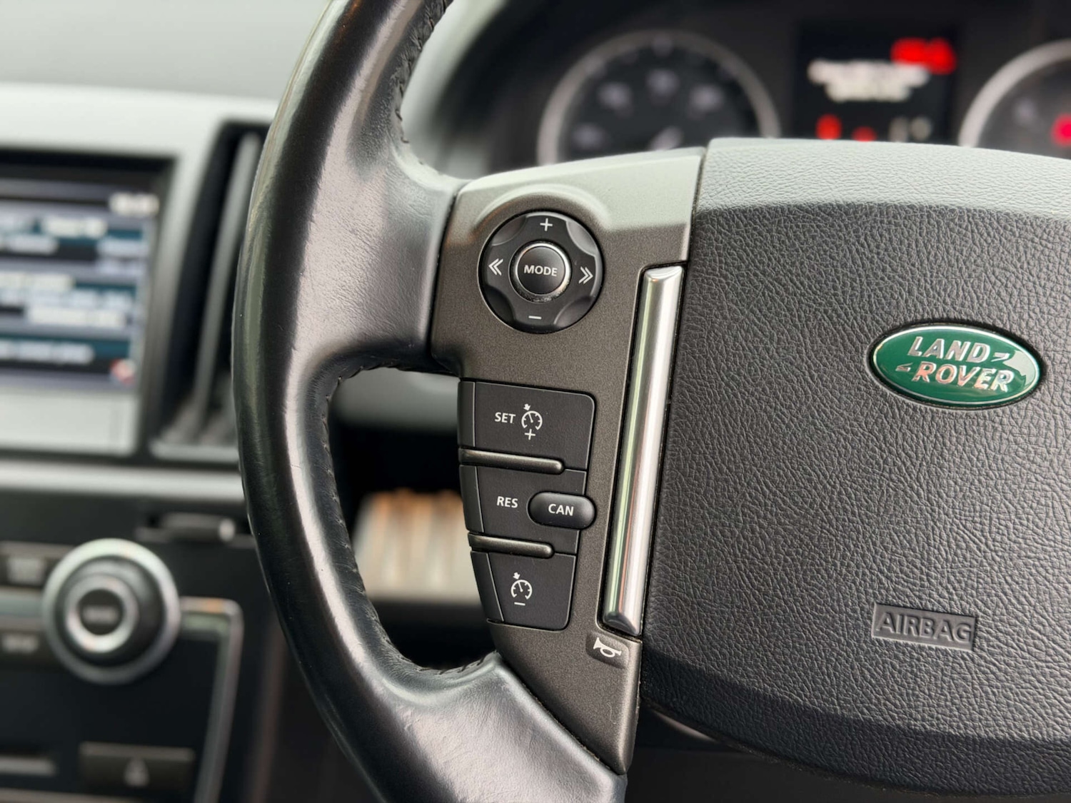 Used Land Rover Freelander 2014 for sale - 78218068: Photo 16