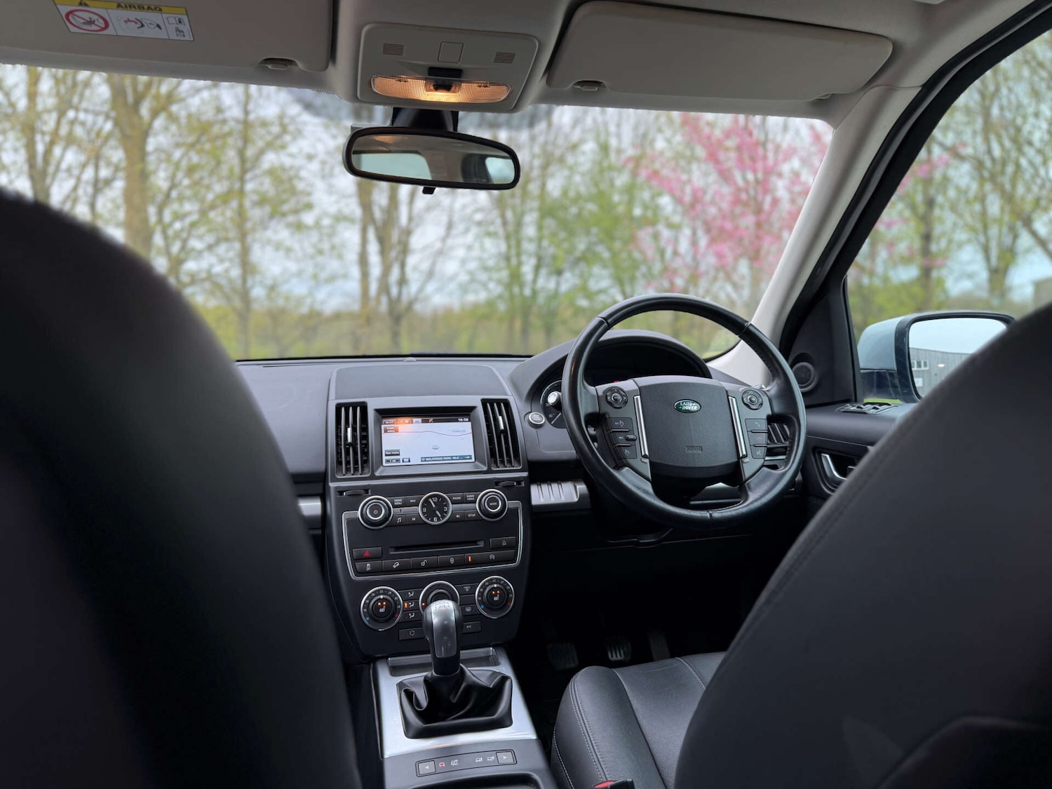 Used Land Rover Freelander 2014 for sale - 78218068: Photo 2