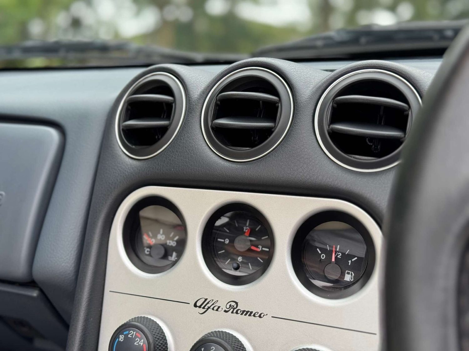 Used Alfa Romeo Spider 2001 for sale - 76977266: Photo 16