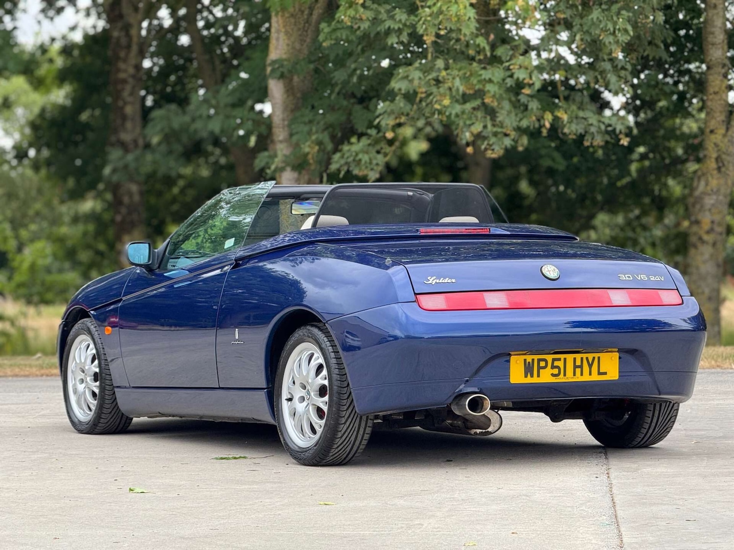 Used Alfa Romeo Spider 2001 for sale - 76977266: Photo 3