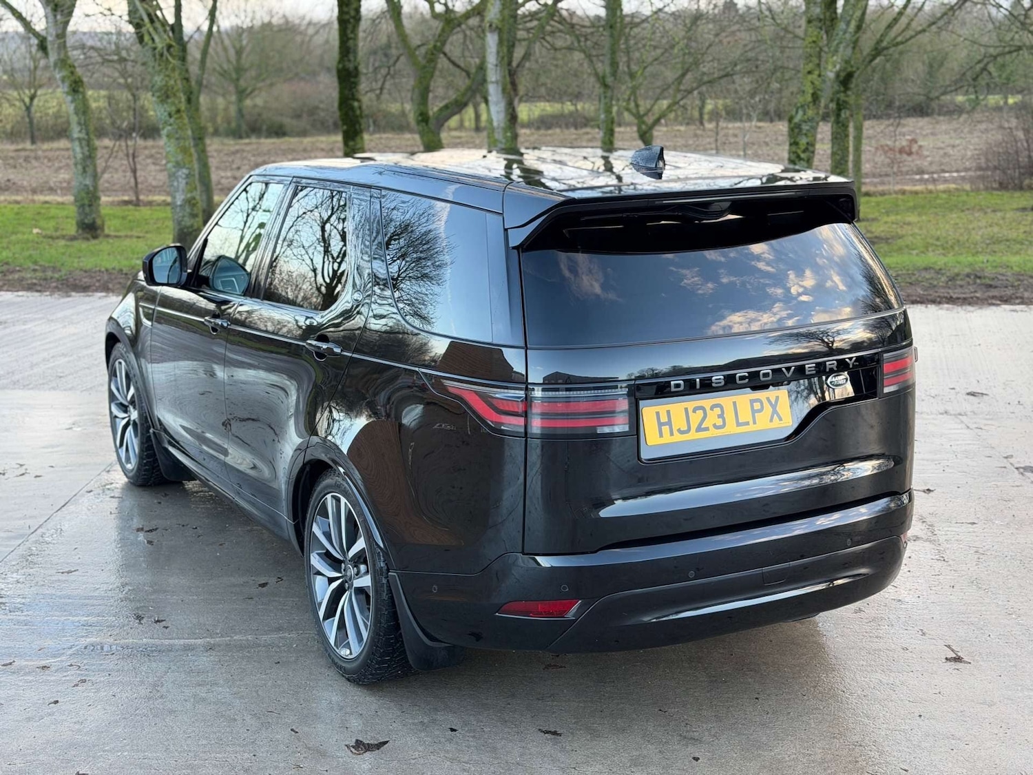 Used Land Rover Discovery 2023 for sale - 77240231: Photo 10