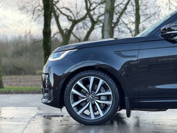 Used Land Rover Discovery 2023 for sale - 77240231: Photo