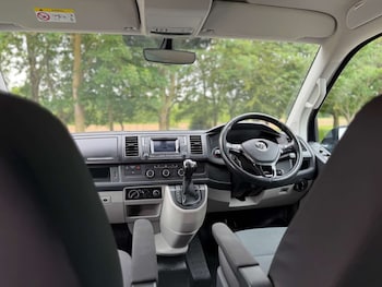 Used Volkswagen Transporter 2017 for sale - 78761320: Photo
