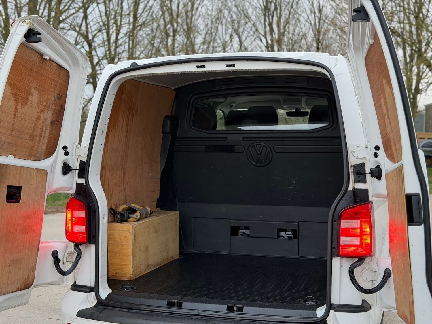 Used Volkswagen Transporter 2017 for sale - 77901071: Photo 12