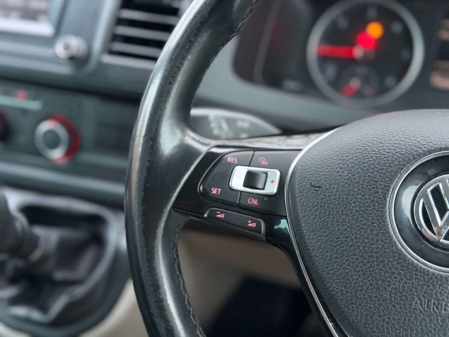 Used Volkswagen Transporter 2017 for sale - 77901071: Photo 18