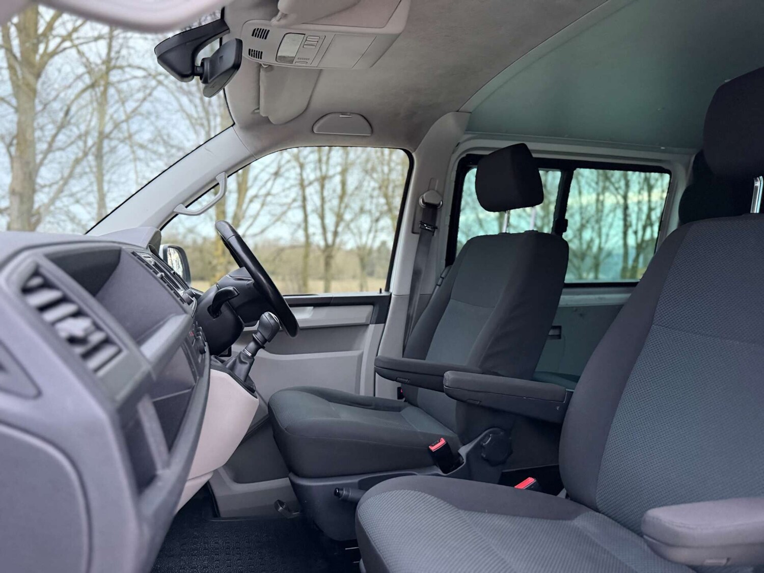 Used Volkswagen Transporter 2017 for sale - 77901071: Photo 28