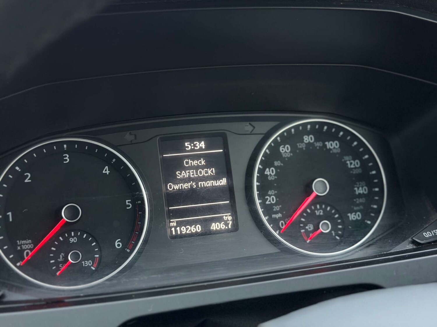 Used Volkswagen Transporter 2017 for sale - 77901071: Photo 29