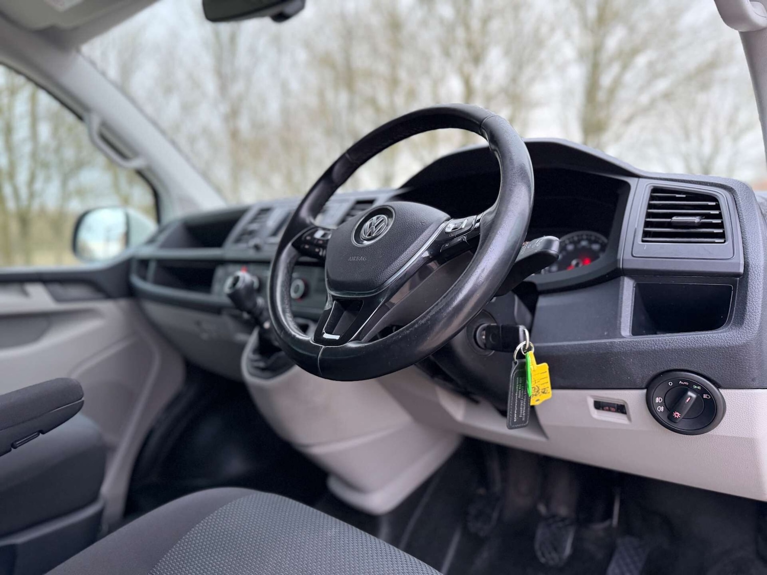 Used Volkswagen Transporter 2017 for sale - 77901071: Photo 7