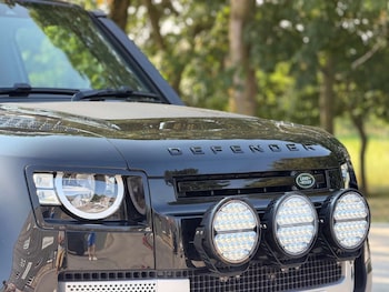 Used Land Rover Defender 2023 for sale - 79326700: Photo