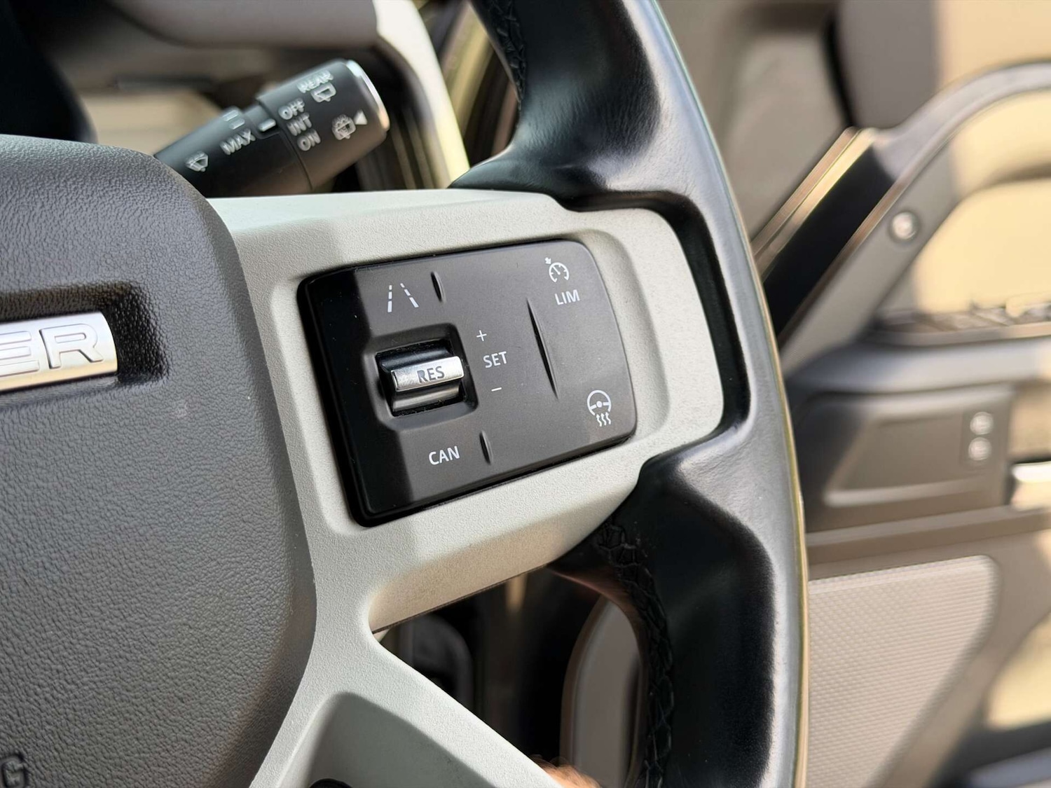 Used Land Rover Defender 2022 for sale - 78162281: Photo 10