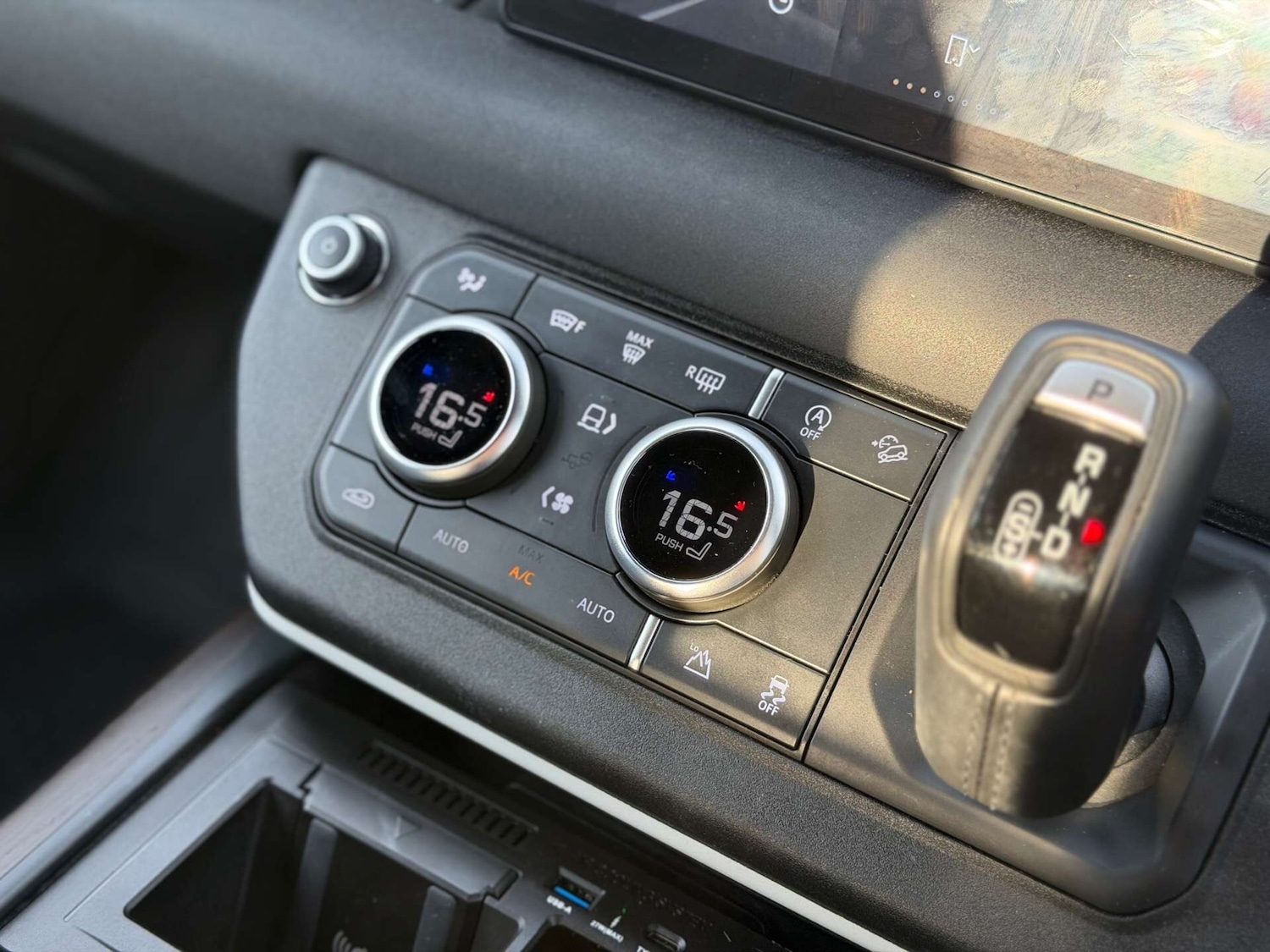 Used Land Rover Defender 2022 for sale - 78162281: Photo 12