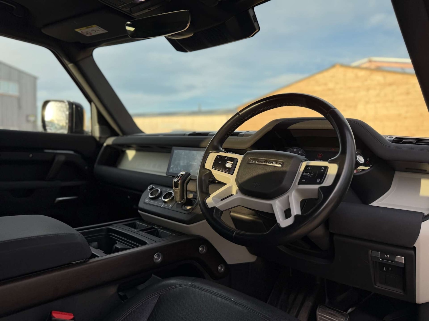 Used Land Rover Defender 2022 for sale - 78162281: Photo 4