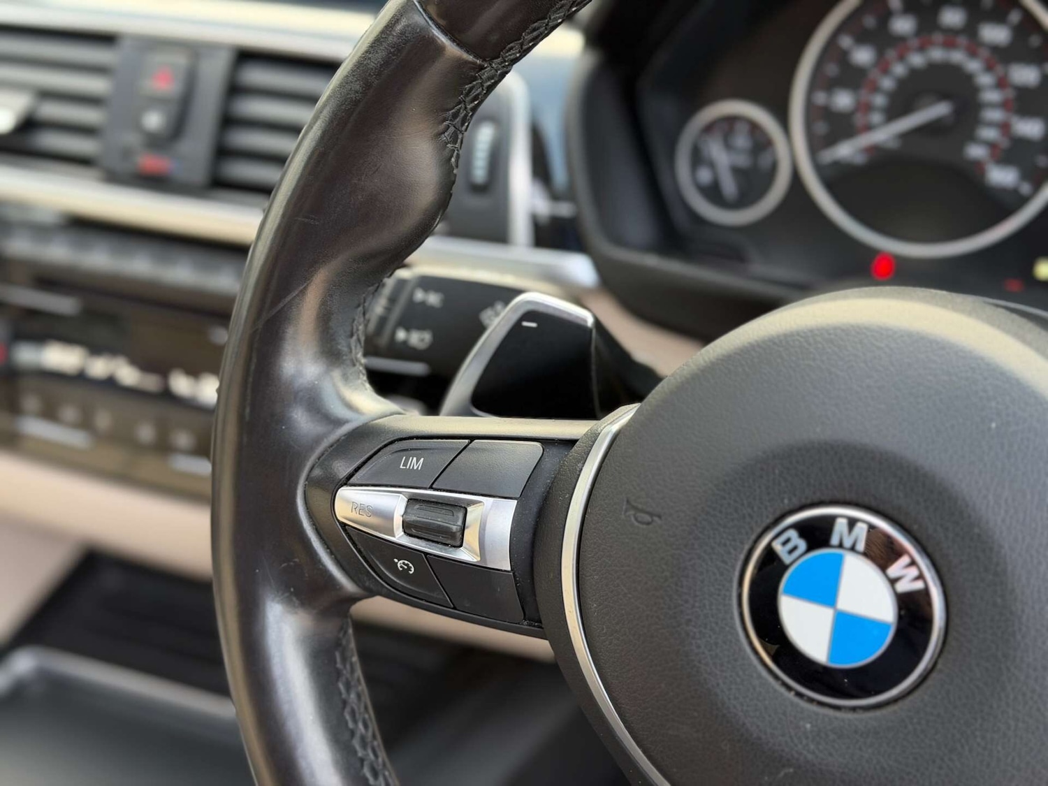 Used BMW 3 Series 2018 for sale - 77708697: Photo 26