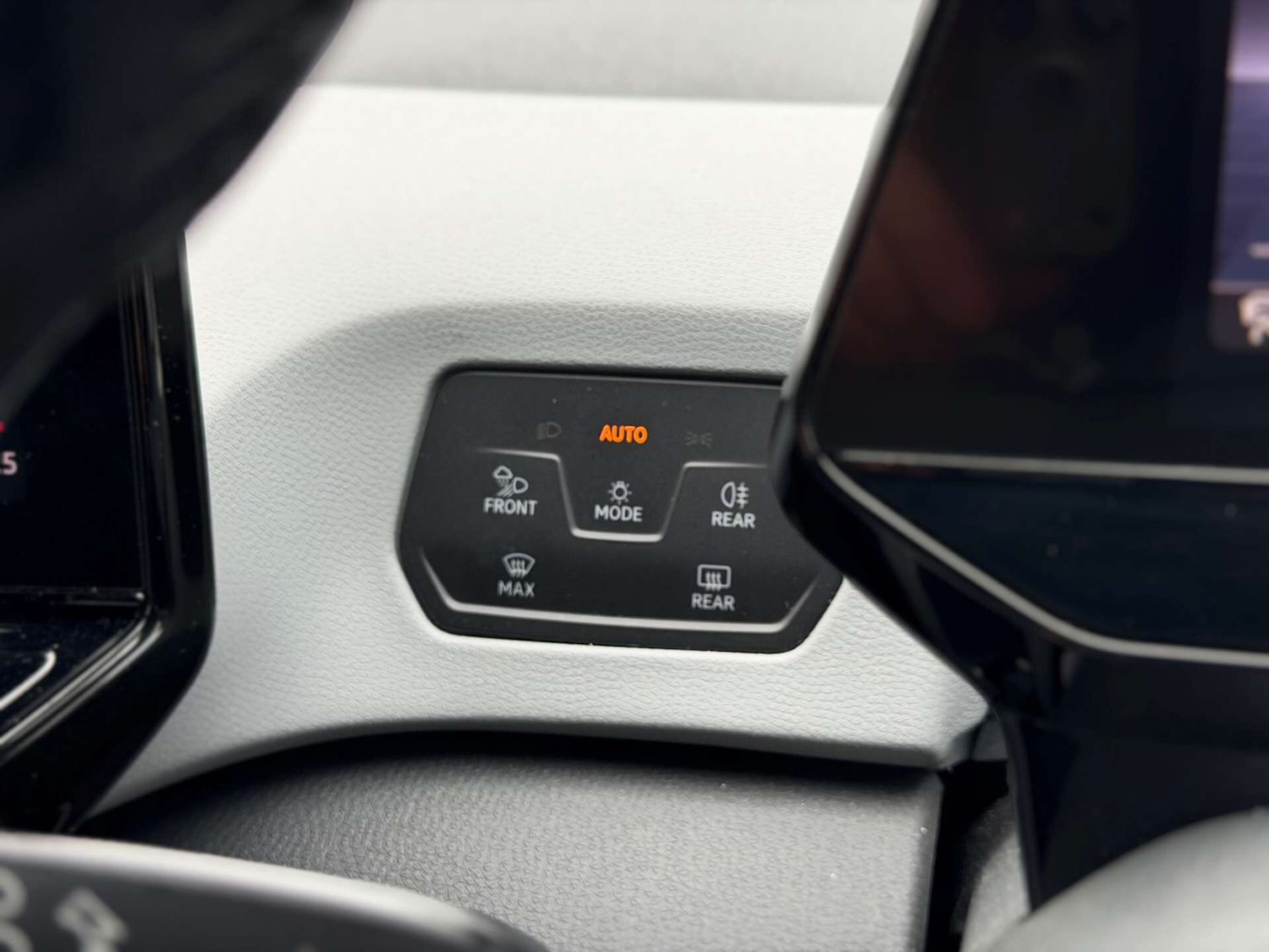 Used Volkswagen ID.3 2020 for sale - 77662054: Photo 38