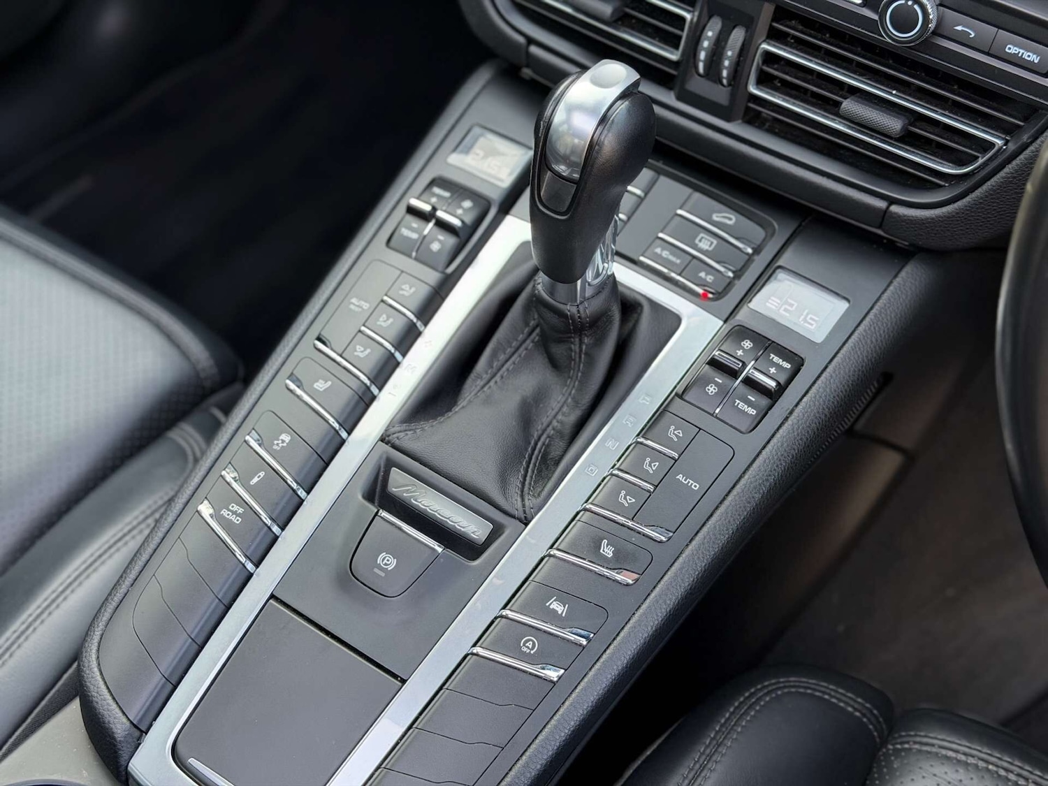 Used Porsche Macan 2019 for sale - 77171378: Photo 11