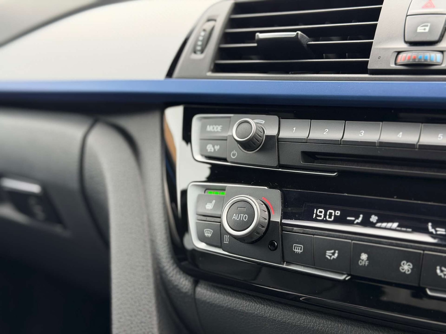 Used BMW 4 Series 2017 for sale - 77399603: Photo 45