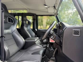 Used Land Rover Defender 2010 for sale - 79819012: Photo