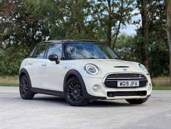 Used MINI Hatch 2019 for sale - 79826117: Photo