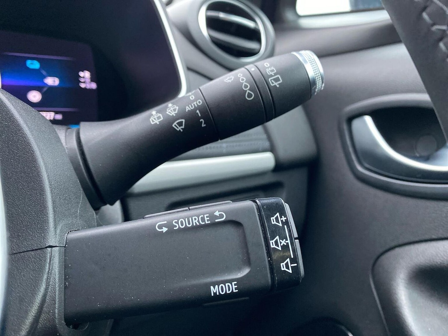 Used Renault Zoe 2021 for sale - 76785213: Photo 28