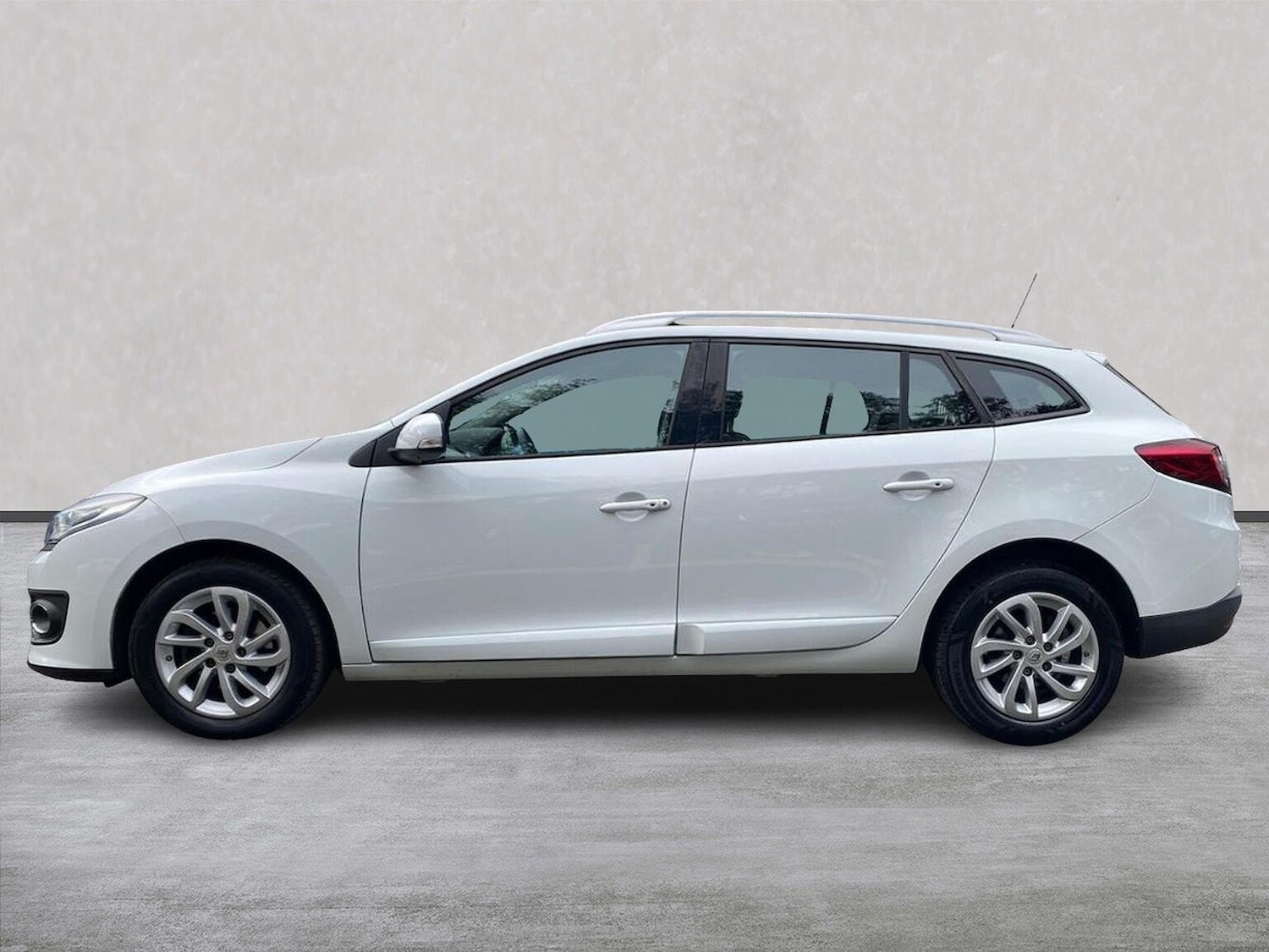 Used Renault Megane 2015 for sale - 76319609: Photo 19