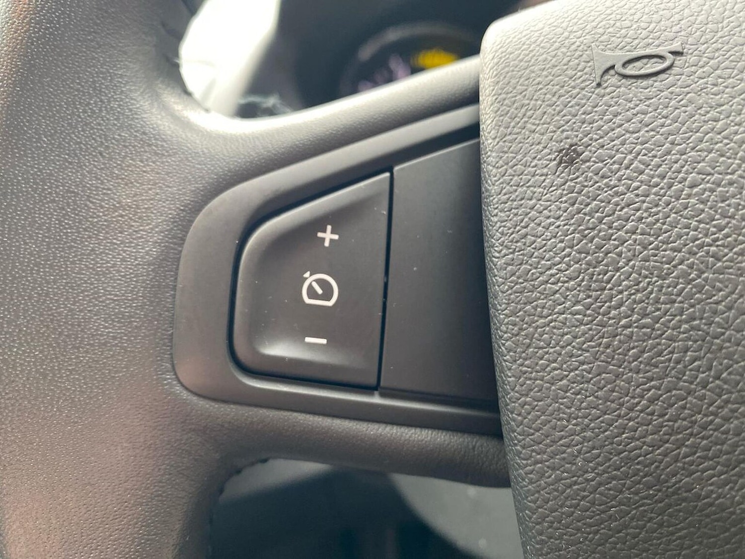 Used Renault Megane 2015 for sale - 76319609: Photo 24