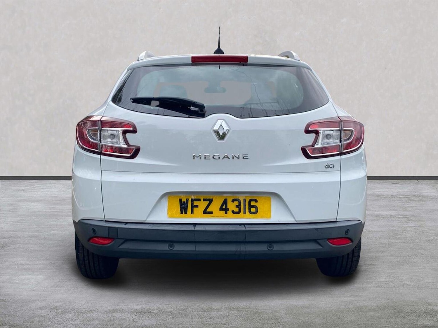 Used Renault Megane 2015 for sale - 76319609: Photo 4