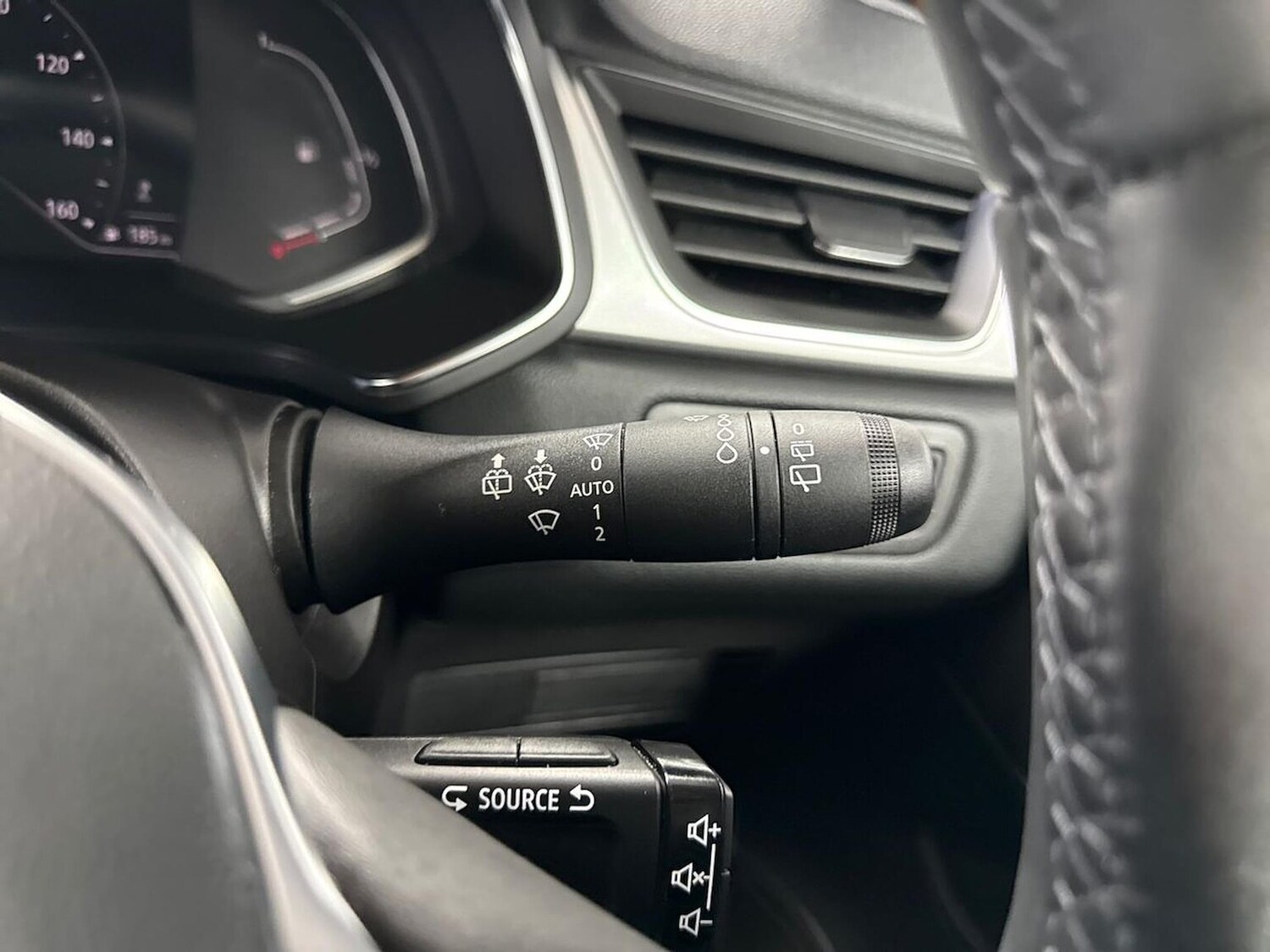 Used Renault Captur 2022 for sale - 78191502: Photo 29