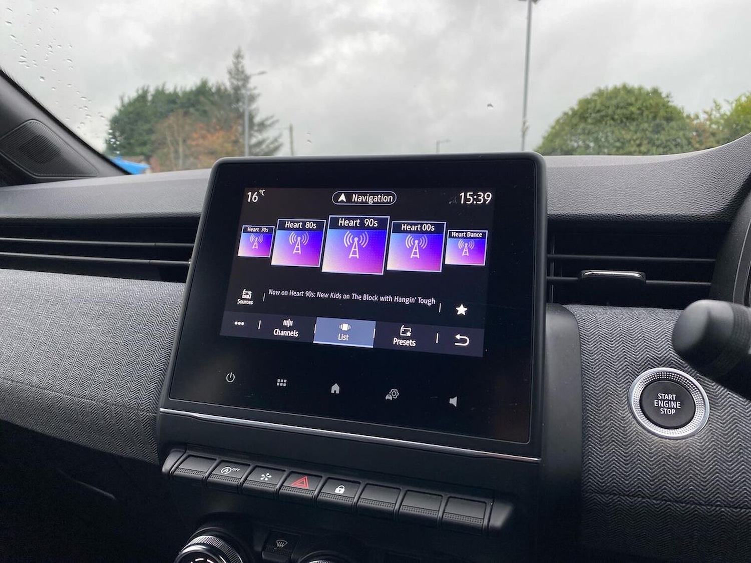 Used Renault Clio 2024 for sale - 76470986: Photo 11