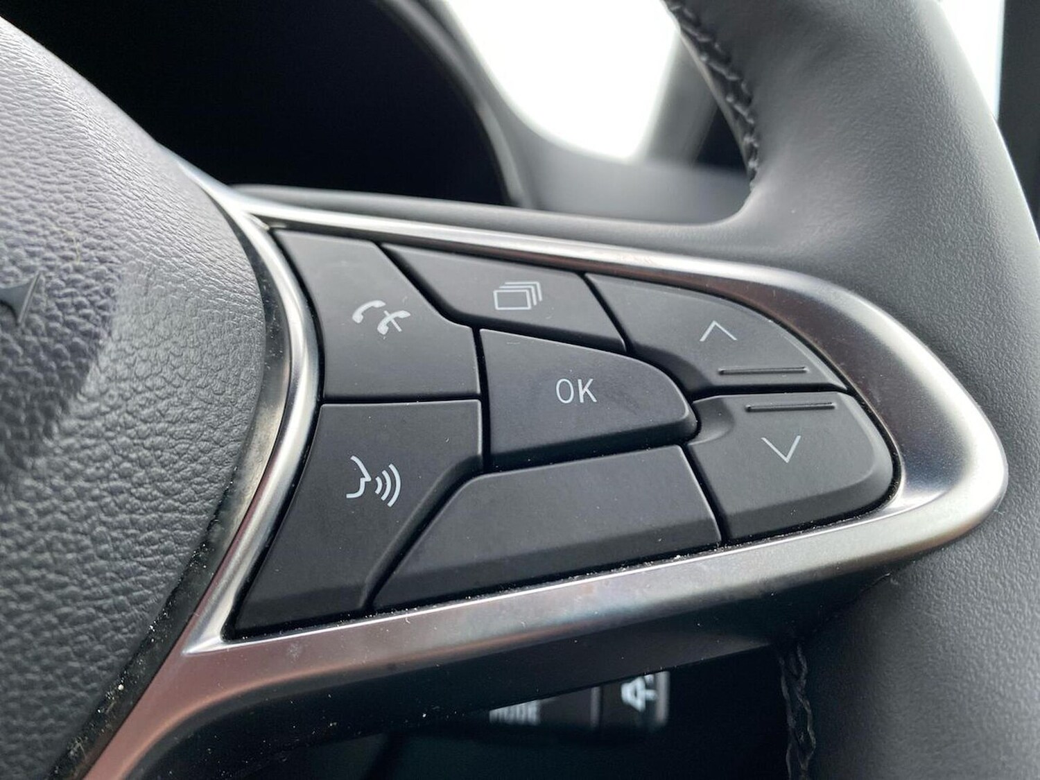 Used Renault Clio 2024 for sale - 76470986: Photo 26