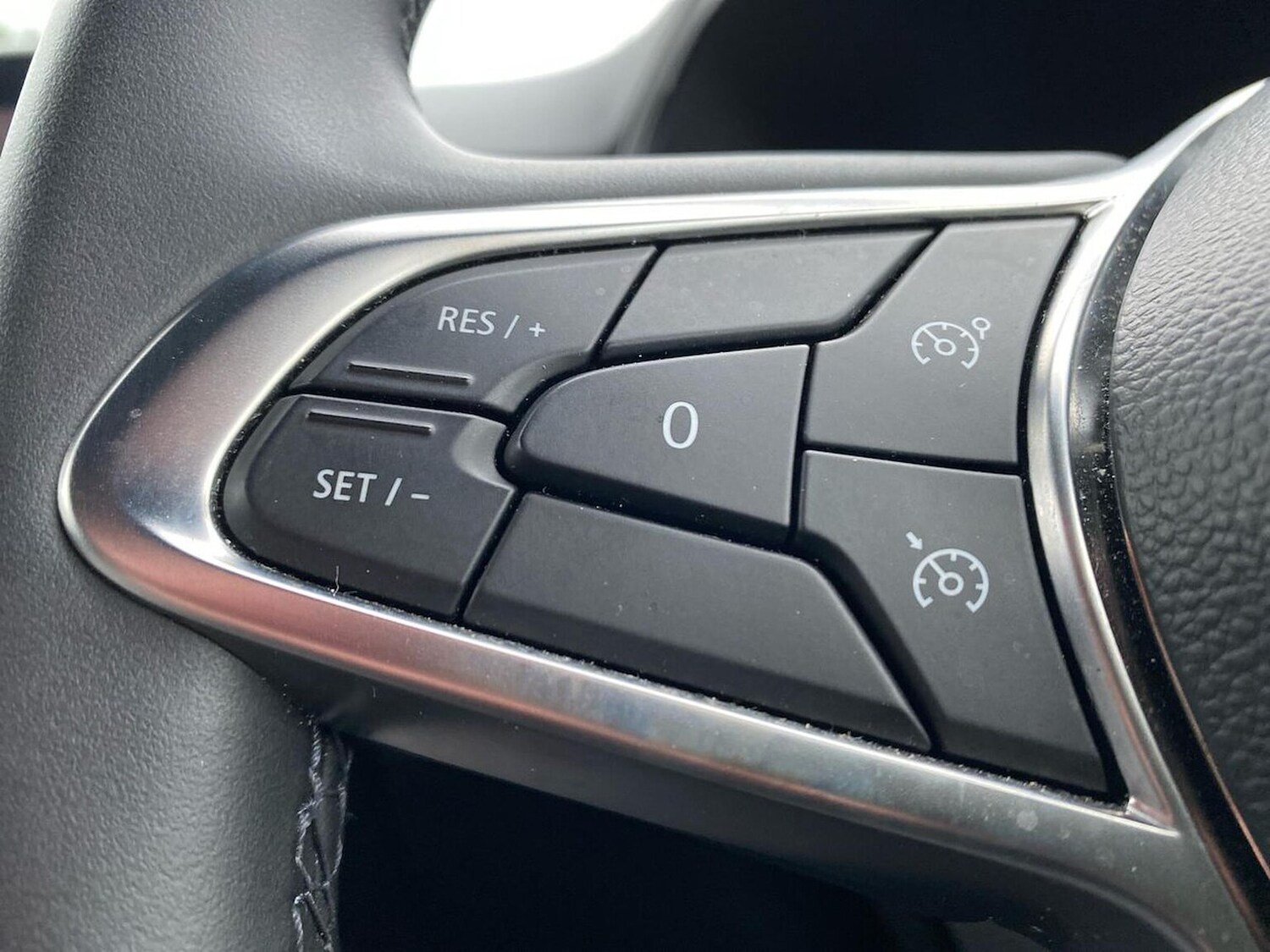 Used Renault Clio 2024 for sale - 76470986: Photo 27