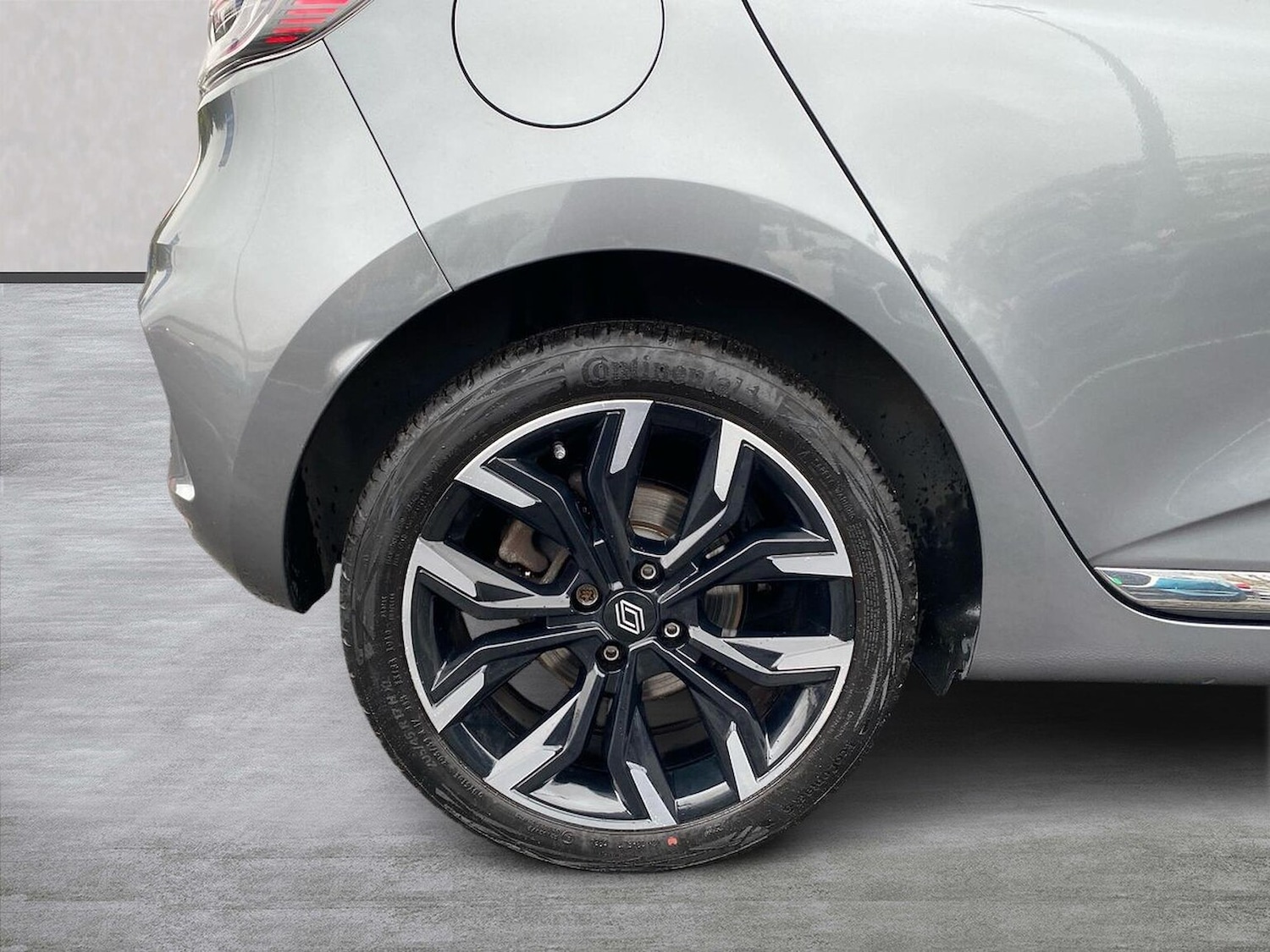 Used Renault Clio 2024 for sale - 76470986: Photo 6