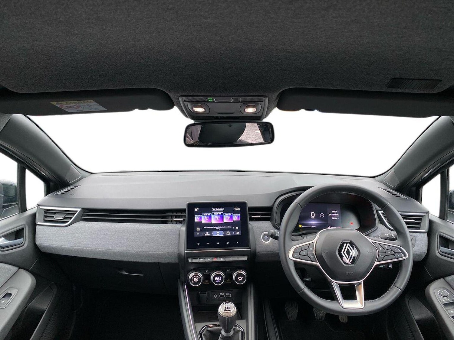 Used Renault Clio 2024 for sale - 76470986: Photo 8