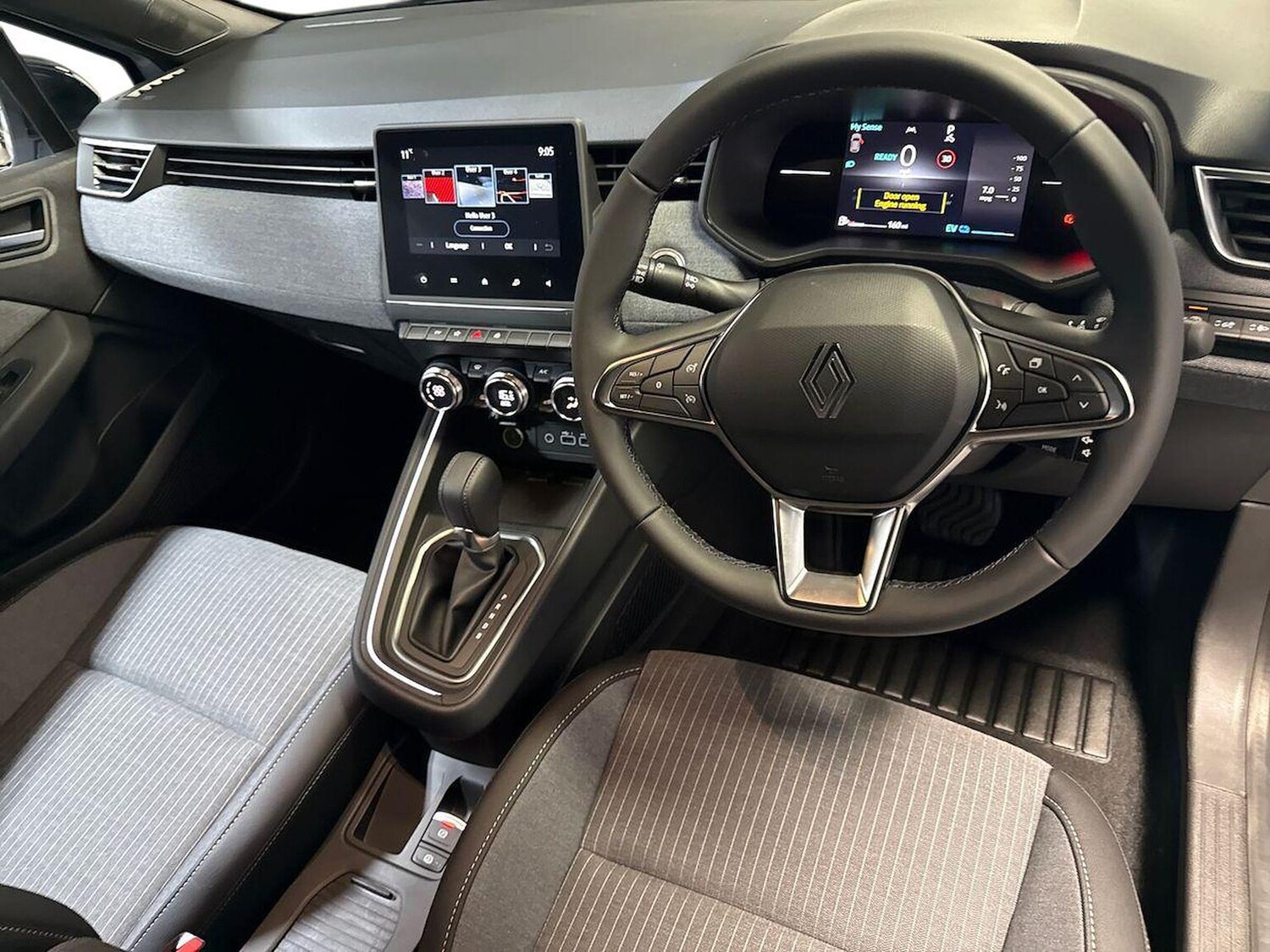 Used Renault Clio 2025 for sale - 77489673: Photo 15