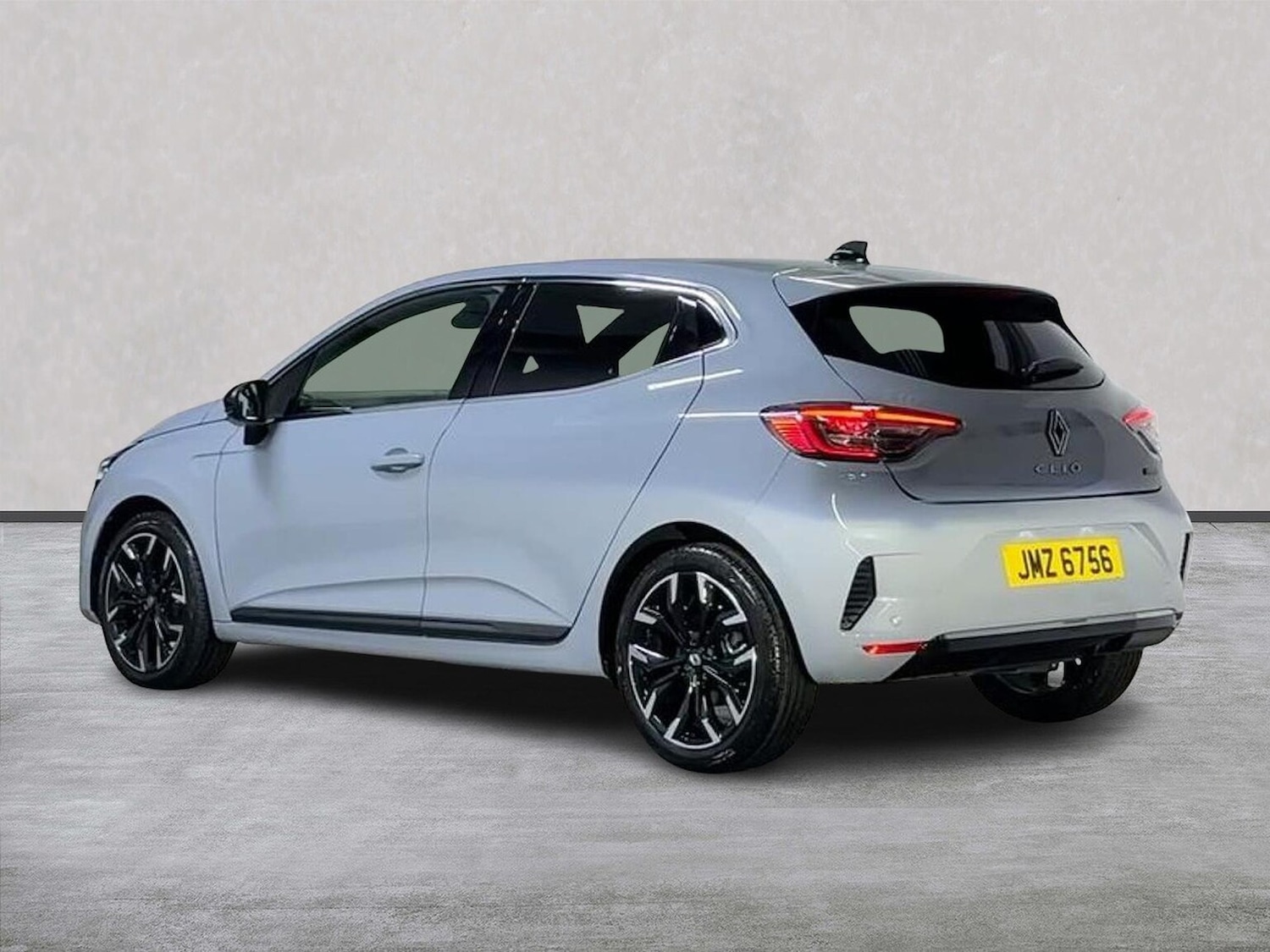 Used Renault Clio 2025 for sale - 77489673: Photo 2