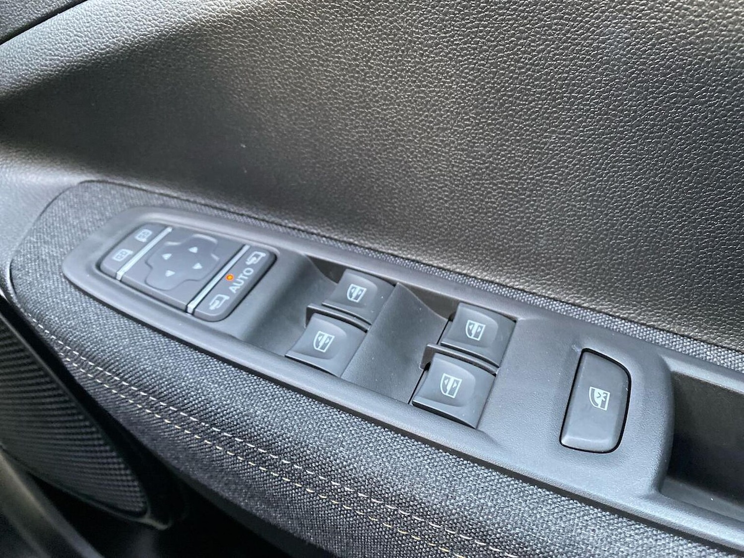 Used Renault Zoe 2022 for sale - 77984019: Photo 21