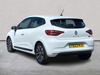 Used Renault Clio 2023 for sale - 78659589: Photo