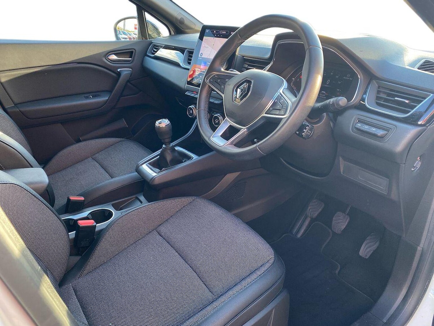 Used Renault Captur 2022 for sale - 76490696: Photo 15