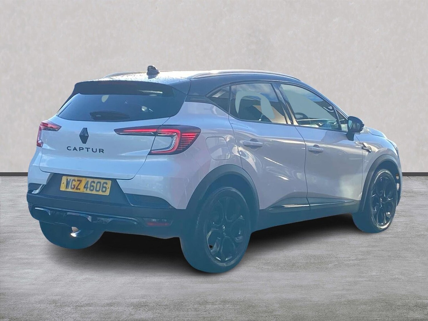 Used Renault Captur 2022 for sale - 76490696: Photo 18