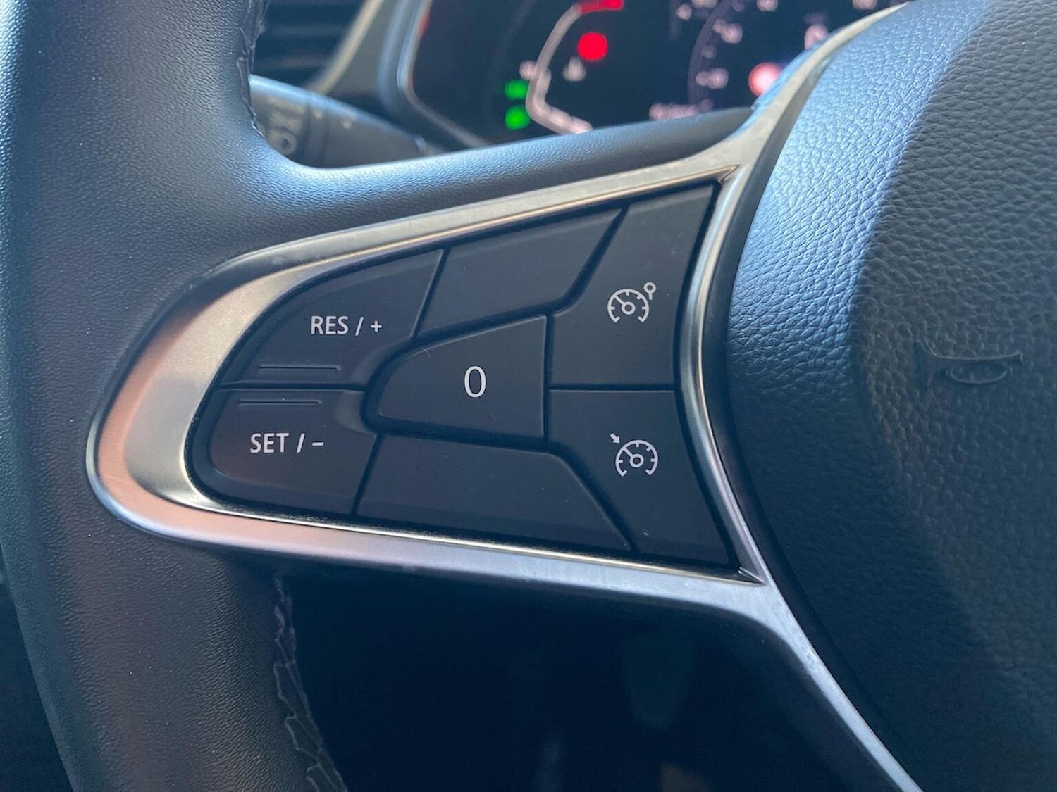 Used Renault Captur 2022 for sale - 76490696: Photo 26