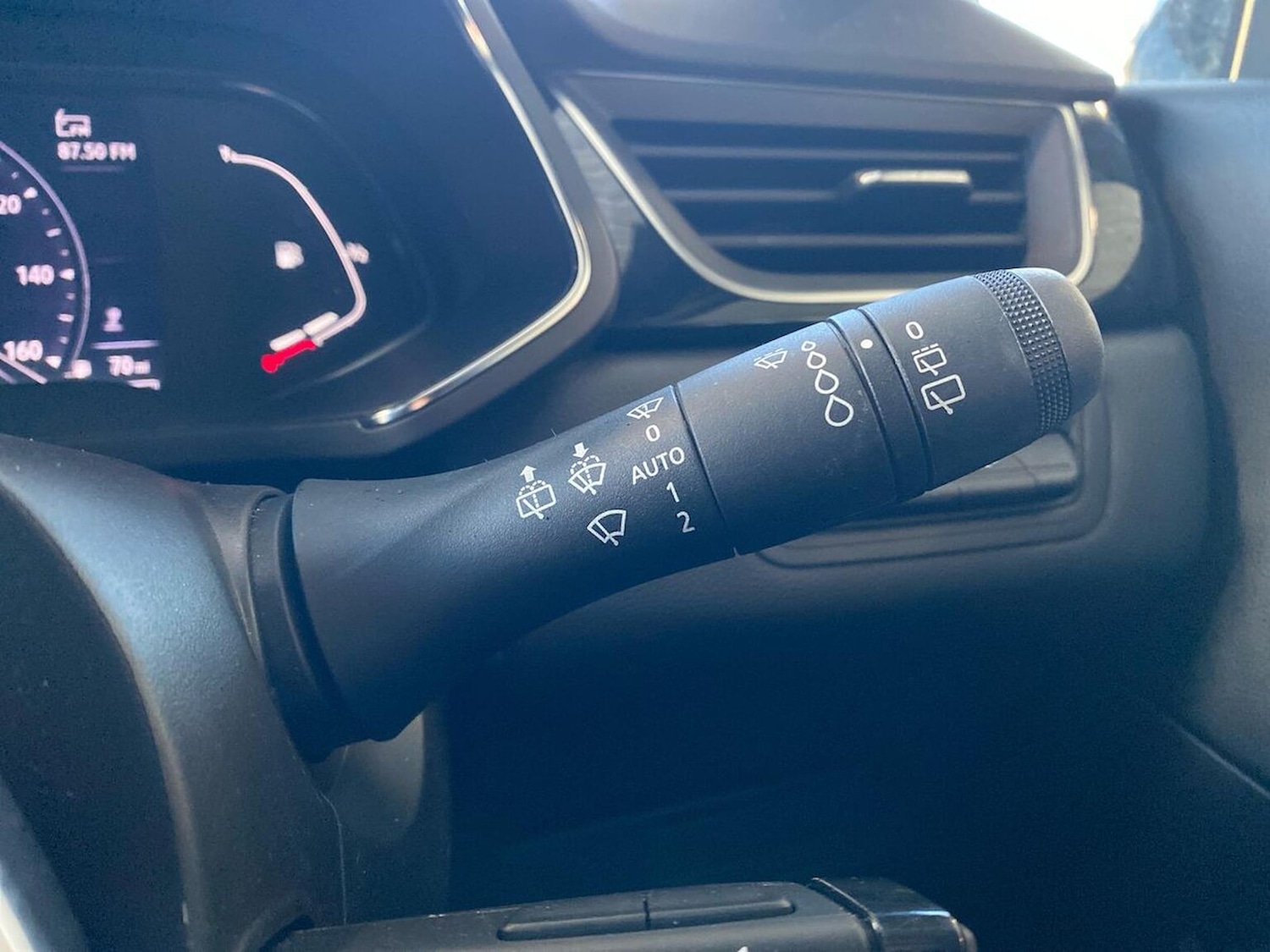 Used Renault Captur 2022 for sale - 76490696: Photo 29