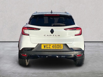 Used Renault Captur 2022 for sale - 76490696: Photo