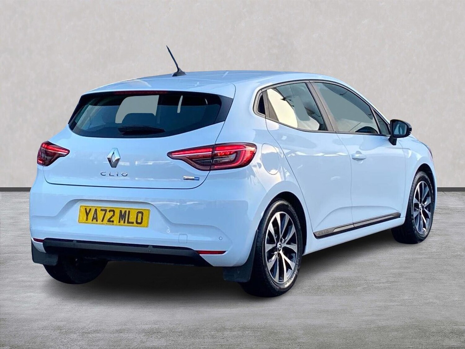 Used Renault Clio 2023 for sale - 77489686: Photo 18