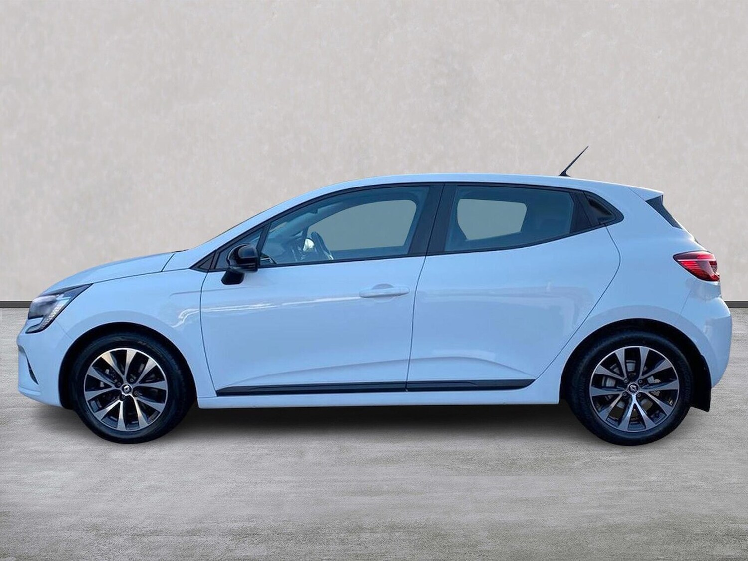 Used Renault Clio 2023 for sale - 77489686: Photo 19