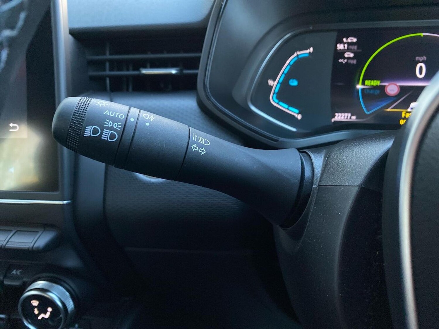 Used Renault Clio 2023 for sale - 77489686: Photo 29